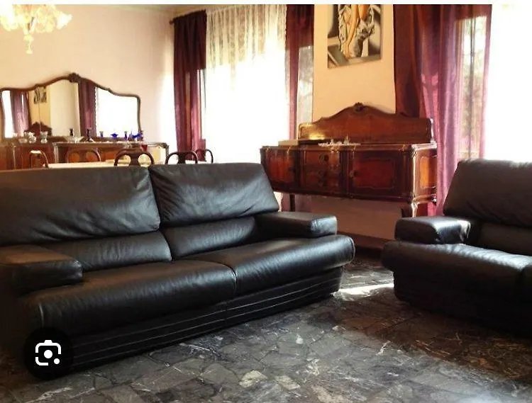 Villa In Campagna Calvisano Italy